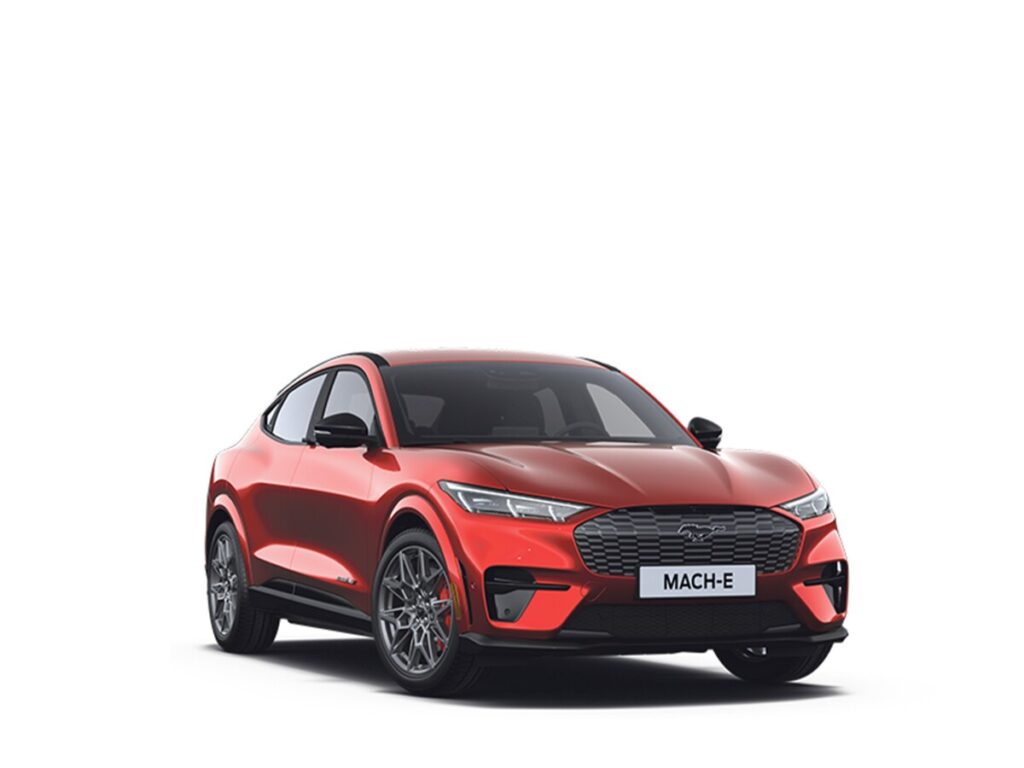 Crveni Ford Mustang Mach-E prednji pogled pod uglom.